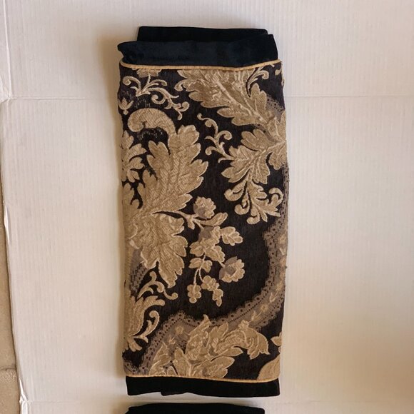 ROYAL VELVET 2  King Pillow Shams Gold Black Brocade Velvet  Excellent Condition - Picture 3 of 10